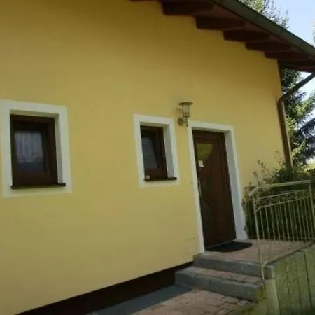 Апартаменты Ferienwohnung In Mit Grossem Garten